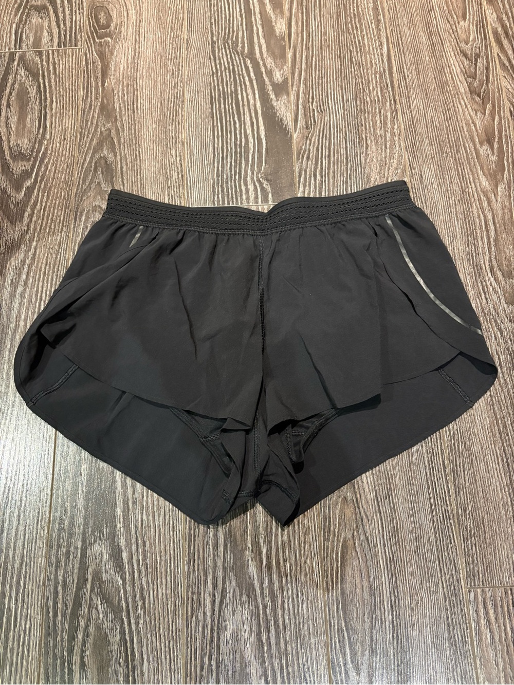 Lululemon Tracker Short II 4-Way Stretch – Black